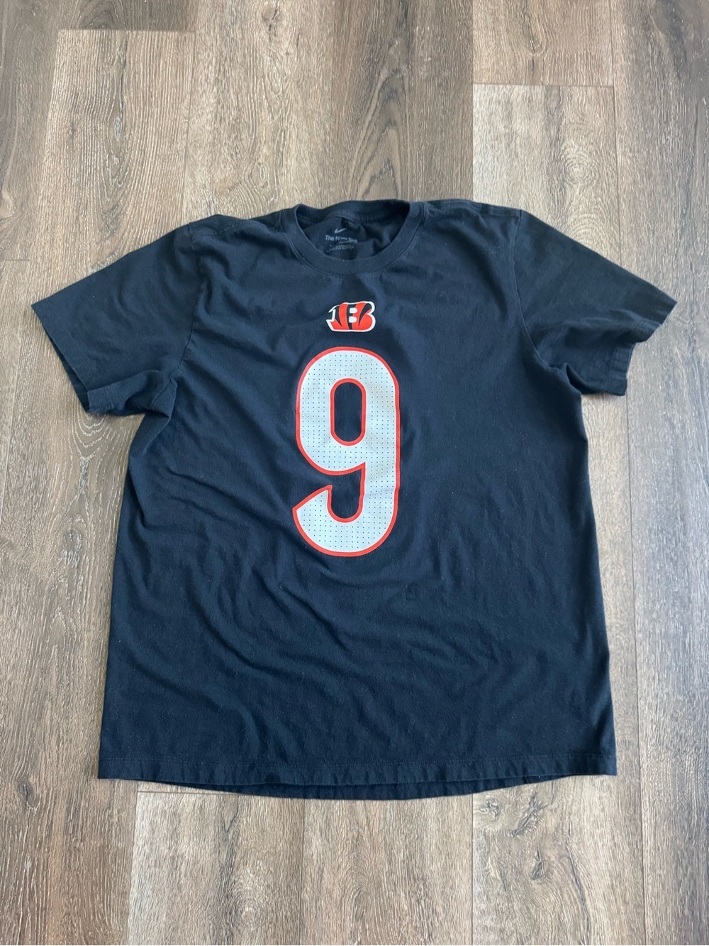 Men's Black Cincinnati Bengals #9 Tee Shirt Burrow Size Large